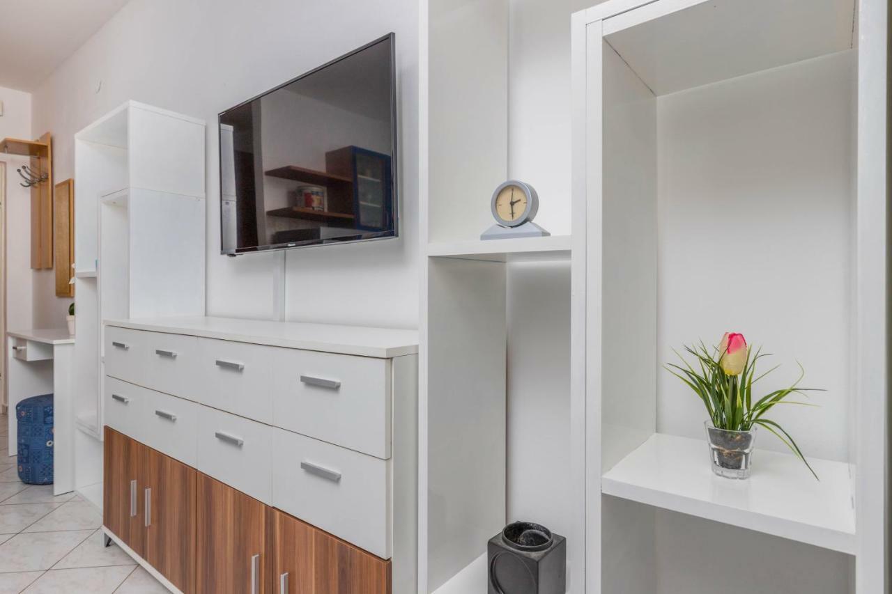 Apartmani Adria Lila Crikvenica Dramalj Exterior foto